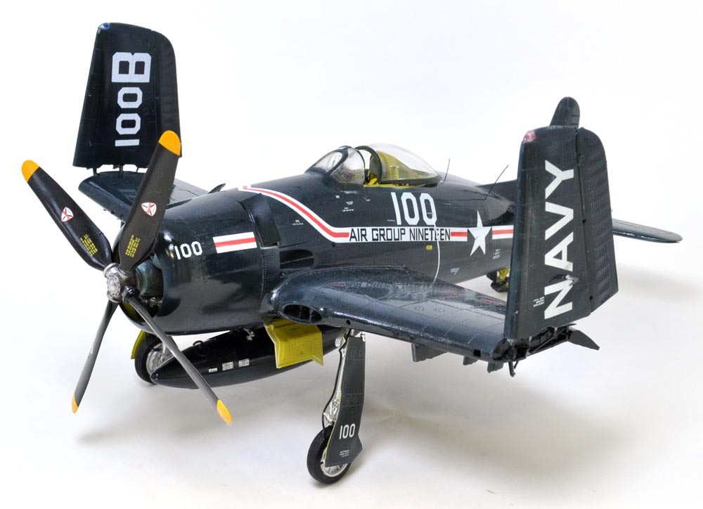 翼を畳んだ熊猫 ～ F8F-1 ベアキャット （おかやまん） | エムズ