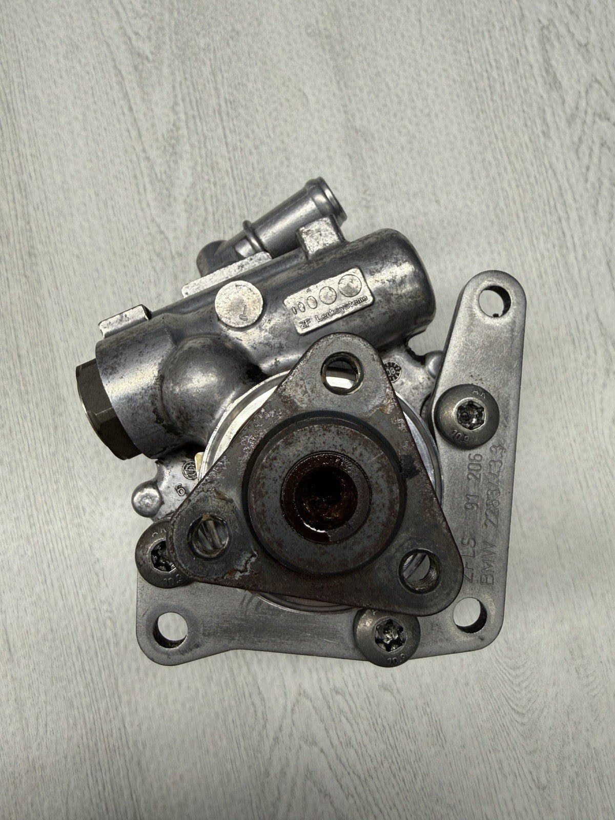 2010-2013 BMW E90 E92 E93 M3 S65 POWER STEERING PUMP ZF OEM 43k