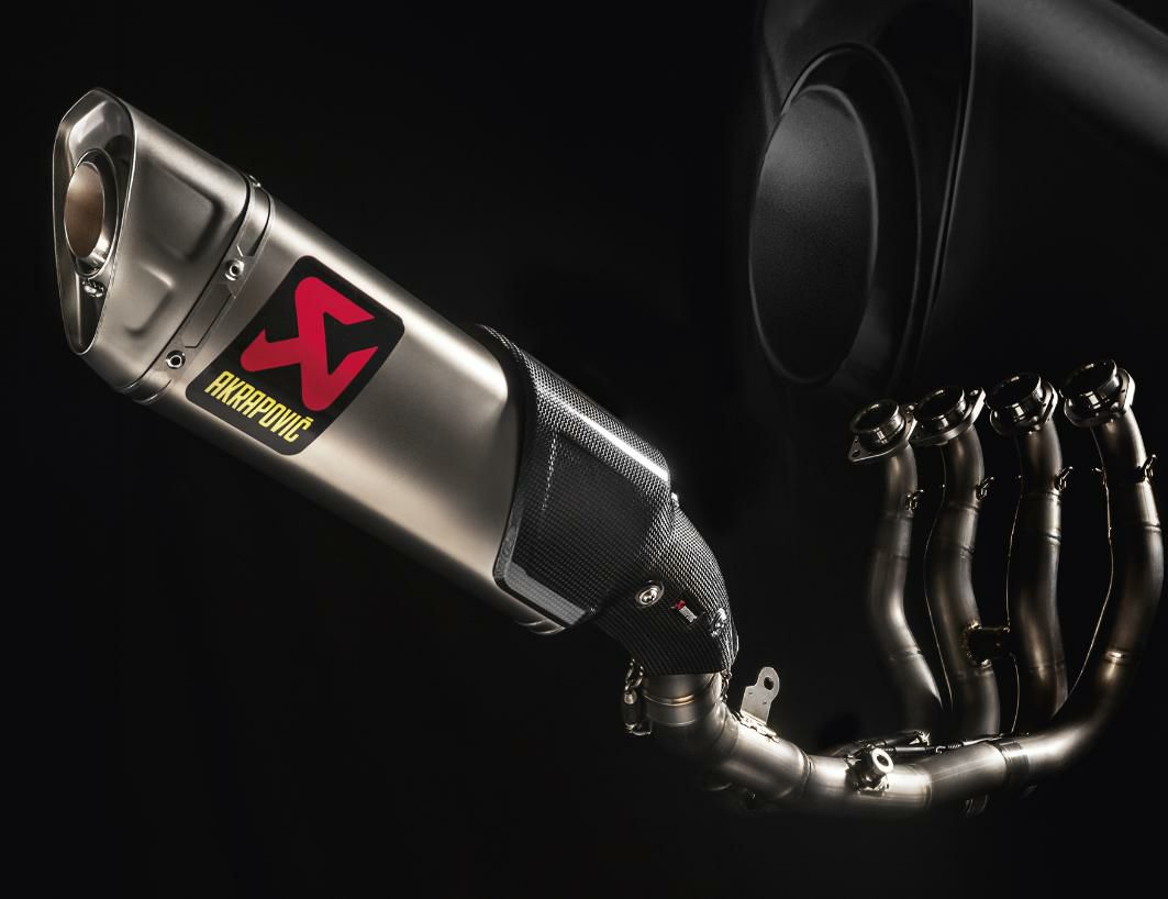 AKRAPOVIC リンクパイプ (コレクターパイプ) チタン YAMAHA YZF-R1