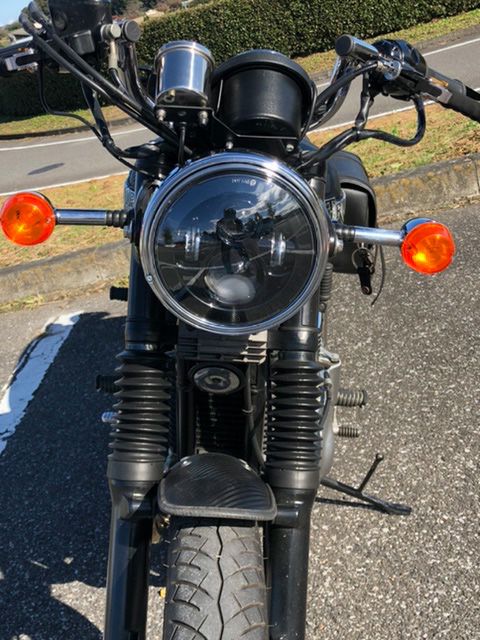 WMW) 7インチ プロジェクターLEDヘッドライト ブラック MS-880N-B