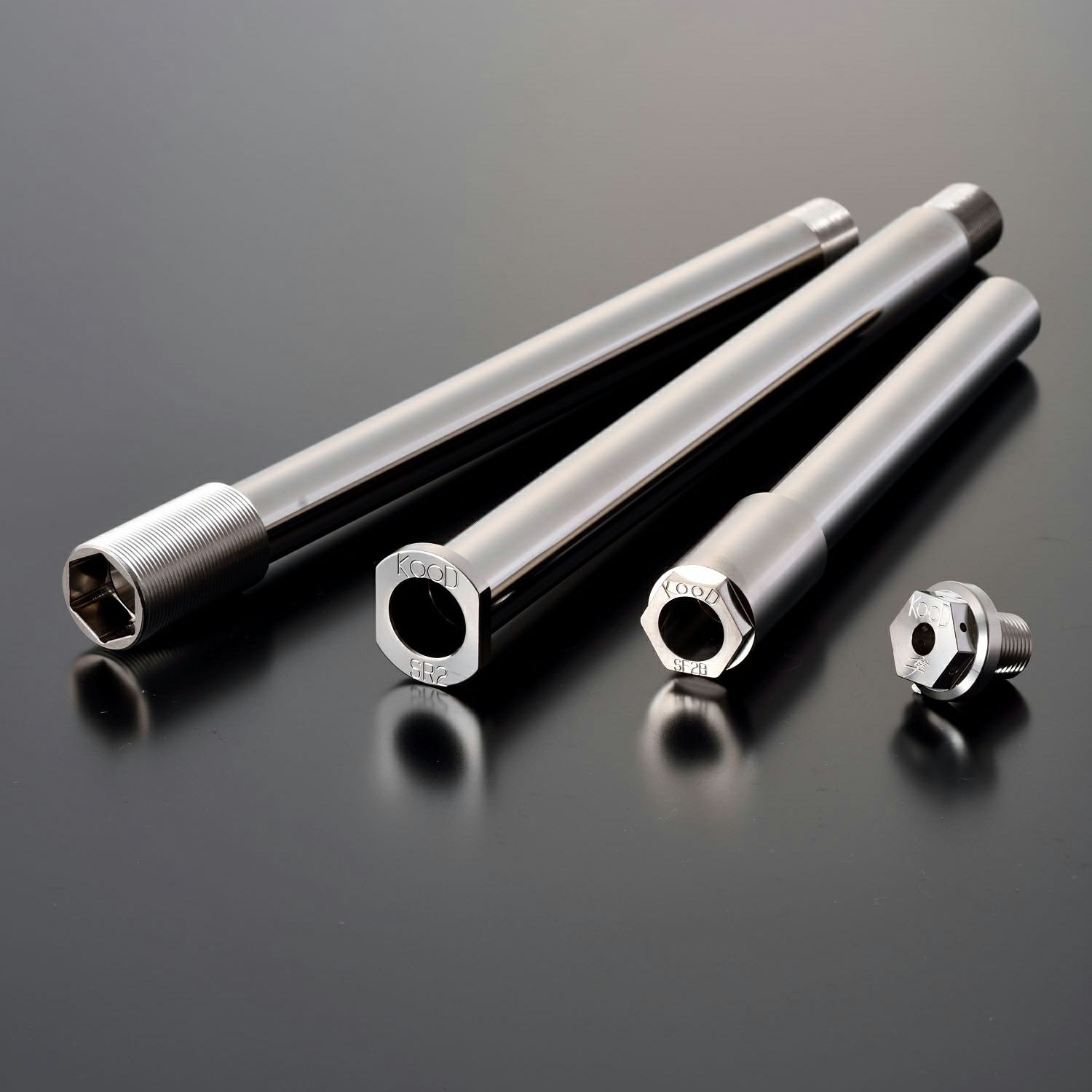 カワサキ ニンジャ ZX-14R、ZZ-R1400 クロモリアクスルシャフト(リア