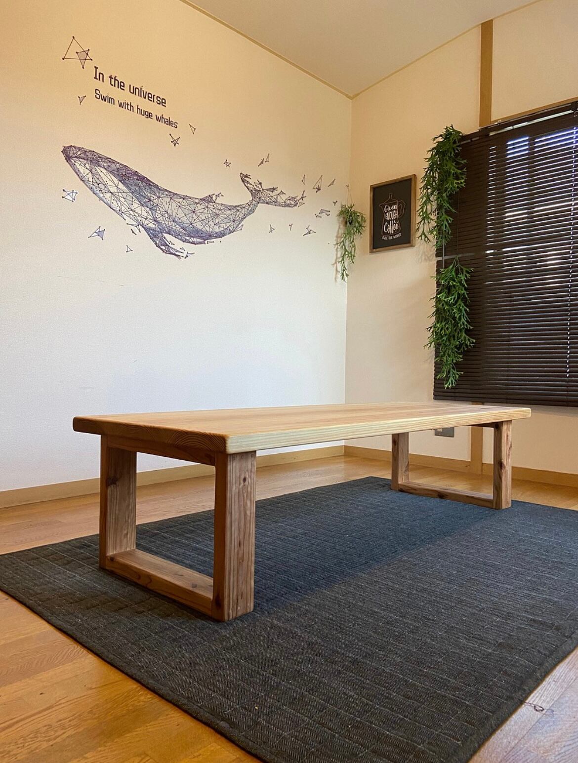 天然杉一枚板でか節カーブテーブル蜜蝋クリーム仕上げ 天然杉一枚板で