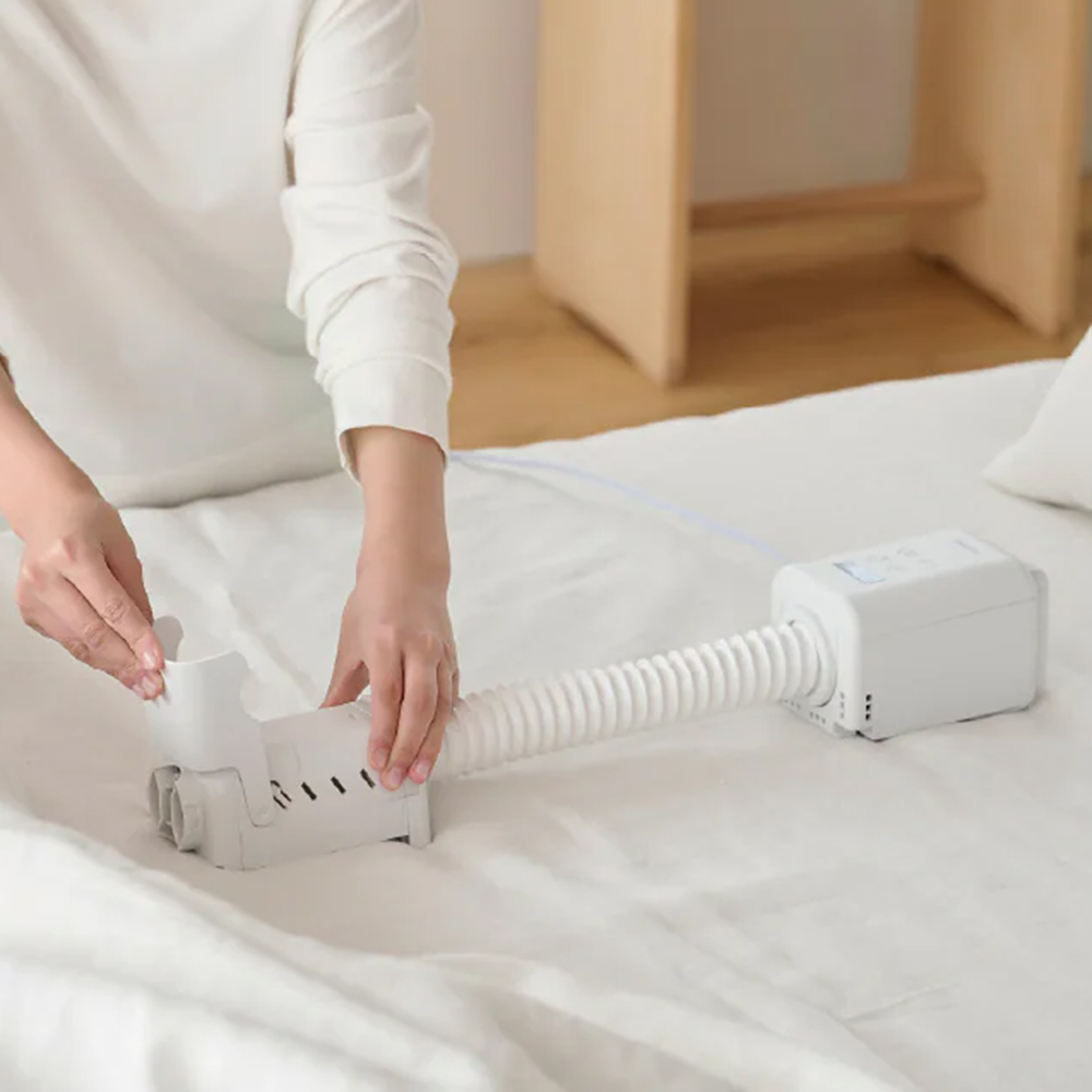 ふとん乾燥機 カラリエmini TURBO JSK-S10-W ホワイト ｜ ミスター