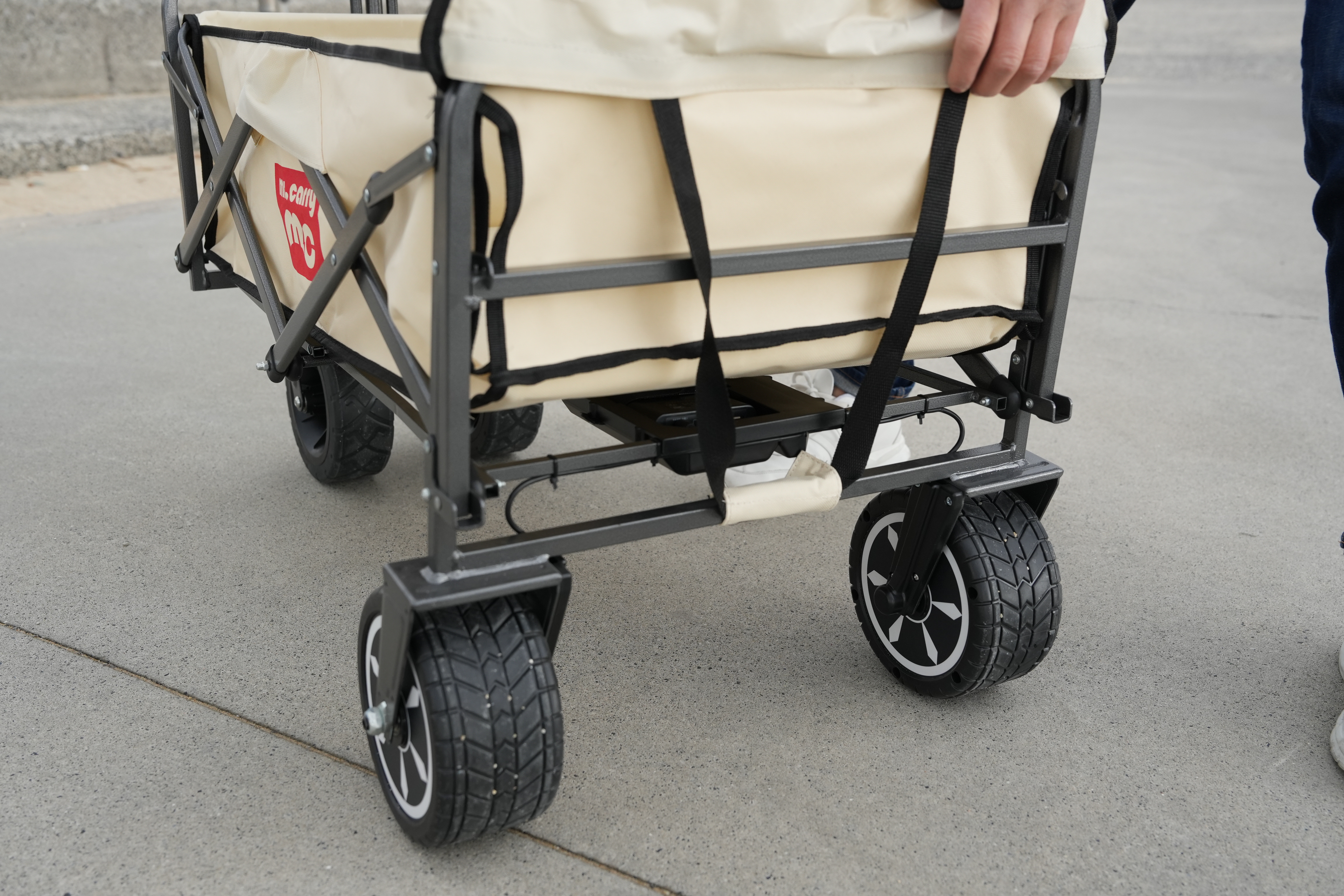 未来のアウトドアライフを支える、電動キャリーワゴン | mr.carry