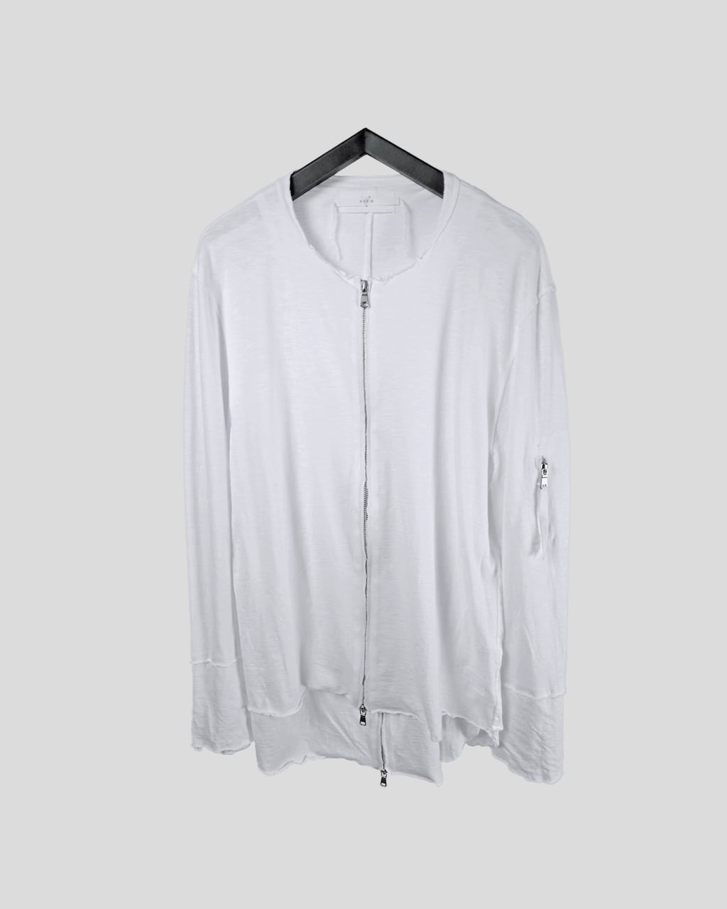 生きろ」MV ジャケット | Mr.Children（ミスチル）桜井着 ファッション