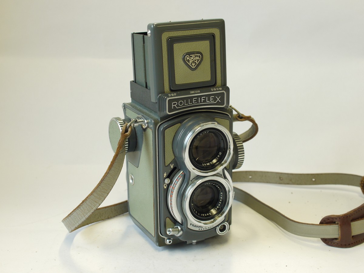 Rolleiflex 4×4 Baby Grey TLR with 60mm f3.5 Xenar lens in Synchro