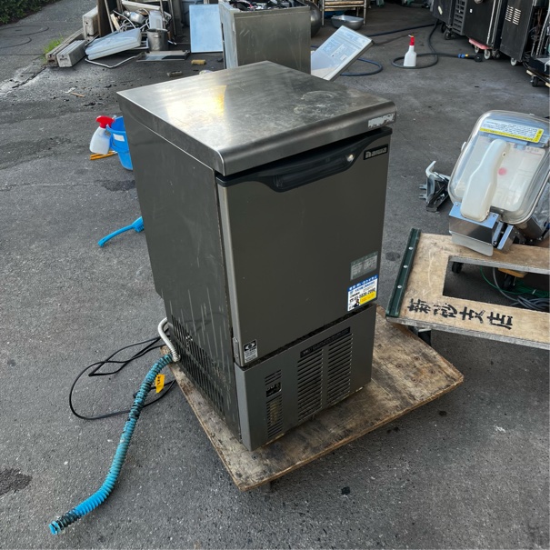 DAIWA 大和冷機 全自動製氷機 DRI-25LME 能力約25kg/日 【公式通販】