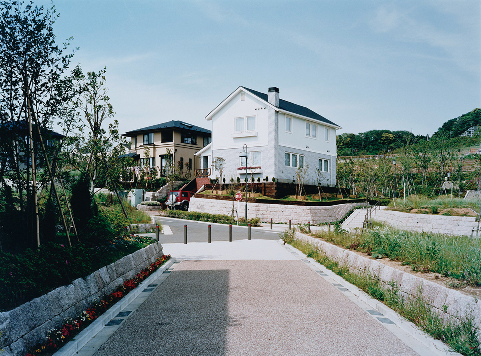 TOKYO SUBURBIA 東京郊外」湘南国際村、神奈川県 | ToMuCo - Tokyo