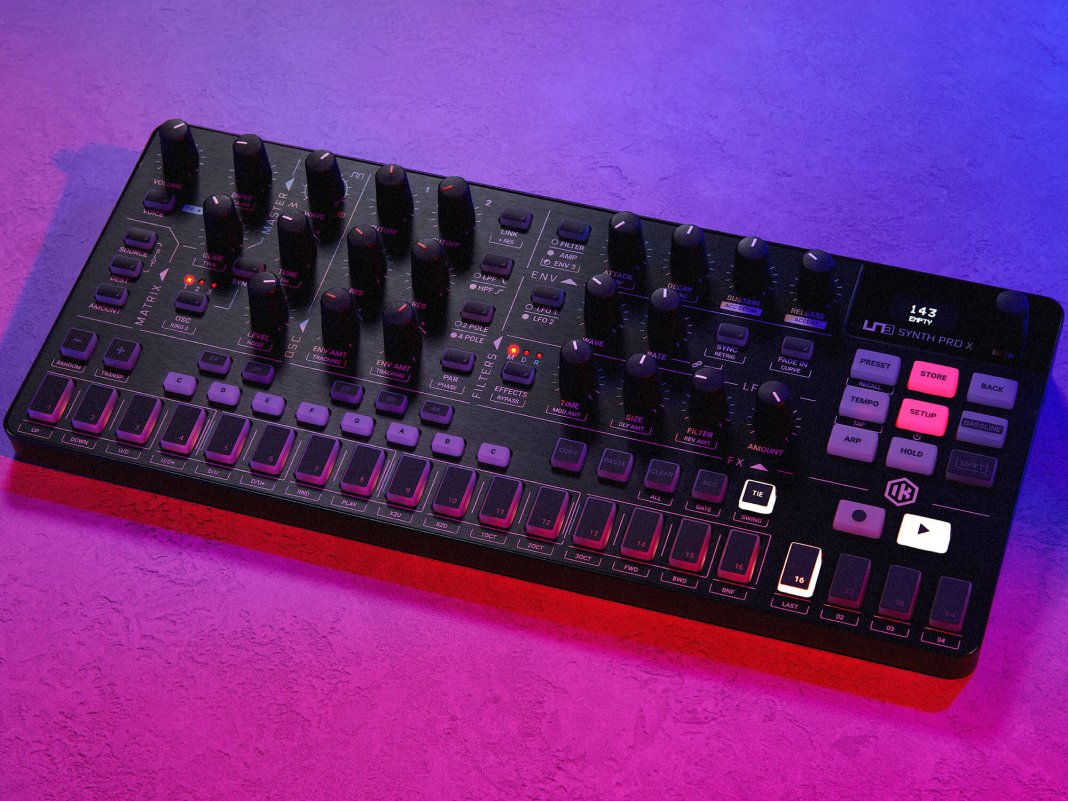 IK-Uno-Synth-Pro-X@2000x1500-