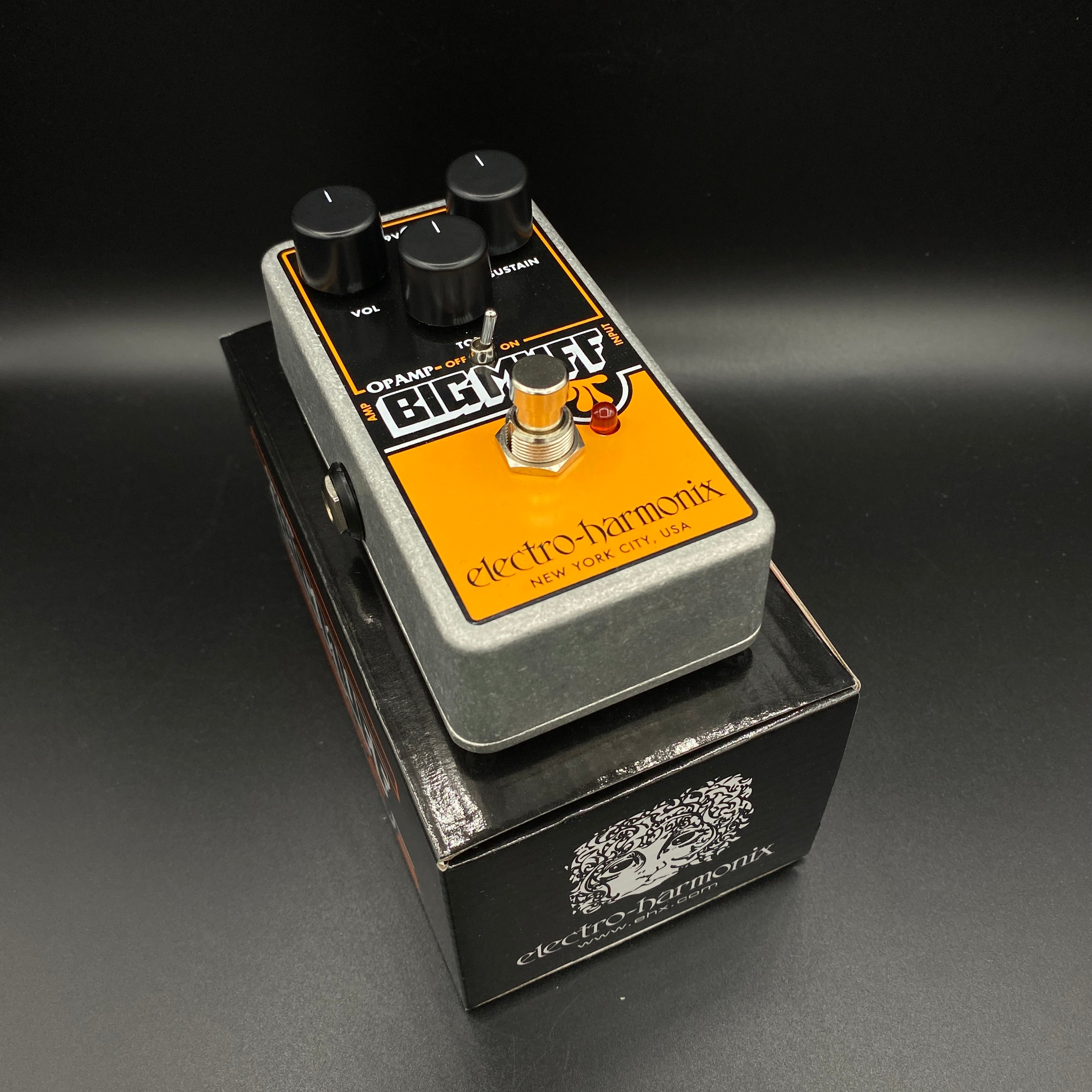 Electro-Harmonix OP-Amp Big Muff Pi – Music Villa MT