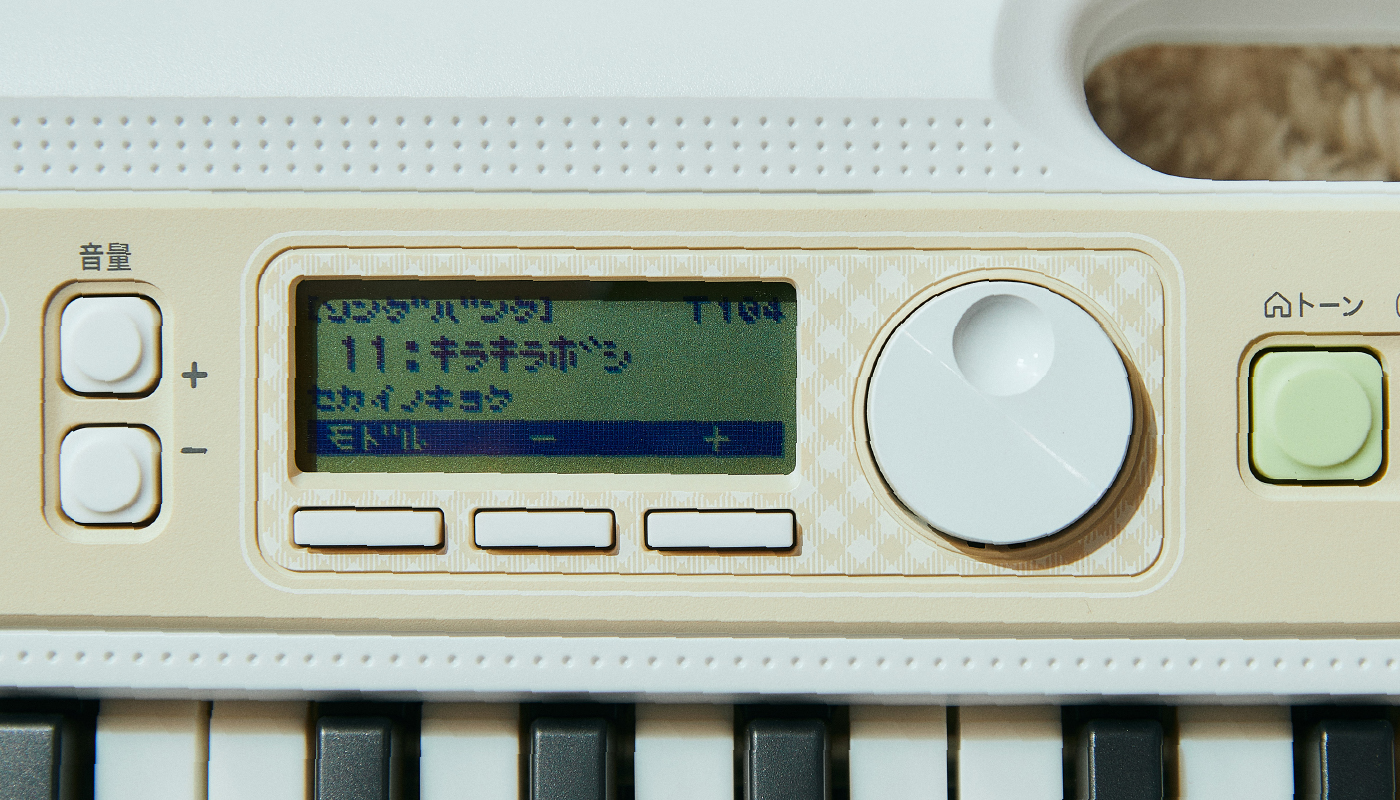 LK-325 - Casiotone - 鍵盤が光って弾く場所を教えてくれる光