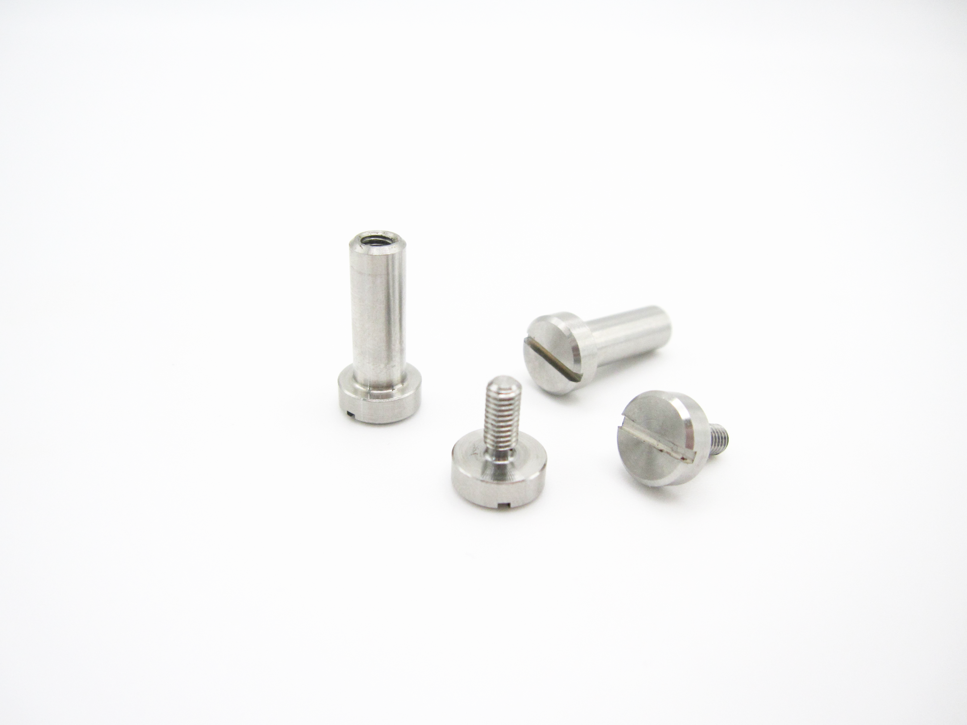 Items | ナイフハンドル交換用スクリュー 2本セット | Muthos Homura