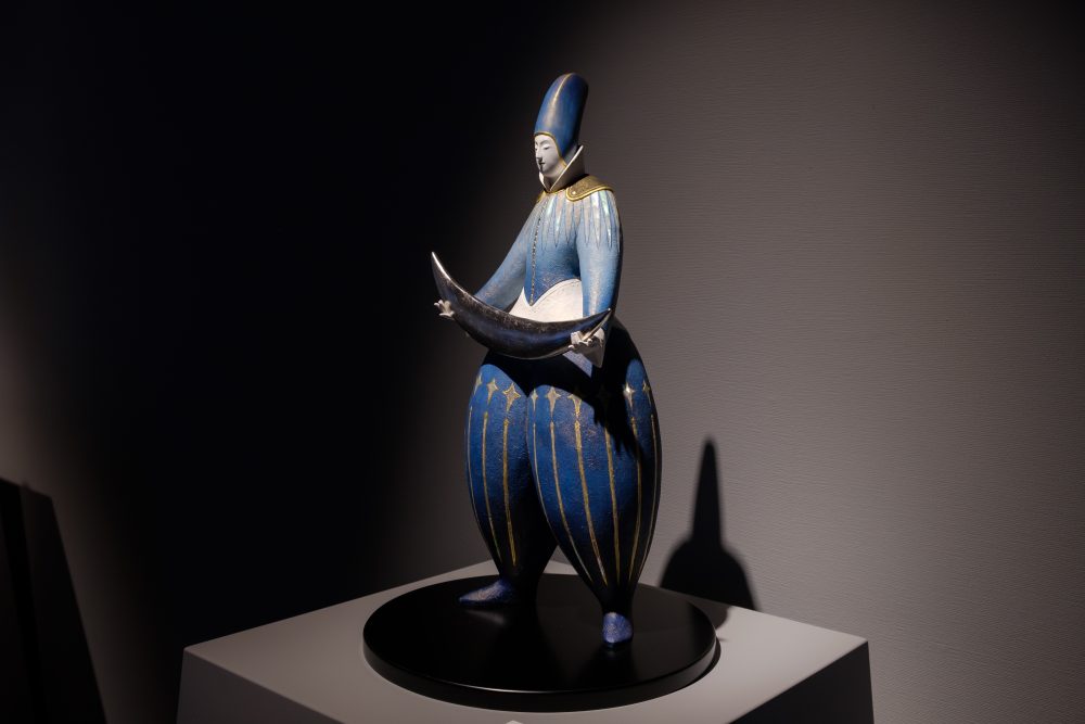 中村信喬、中村弘峰。 博多が誇る二人の人形師の作品を展示する