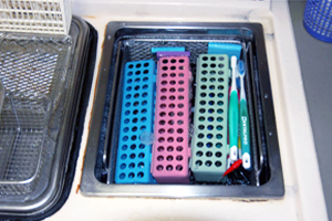 スケーラー・キュレットの滅菌システムと使用ルール | 院内感染対策