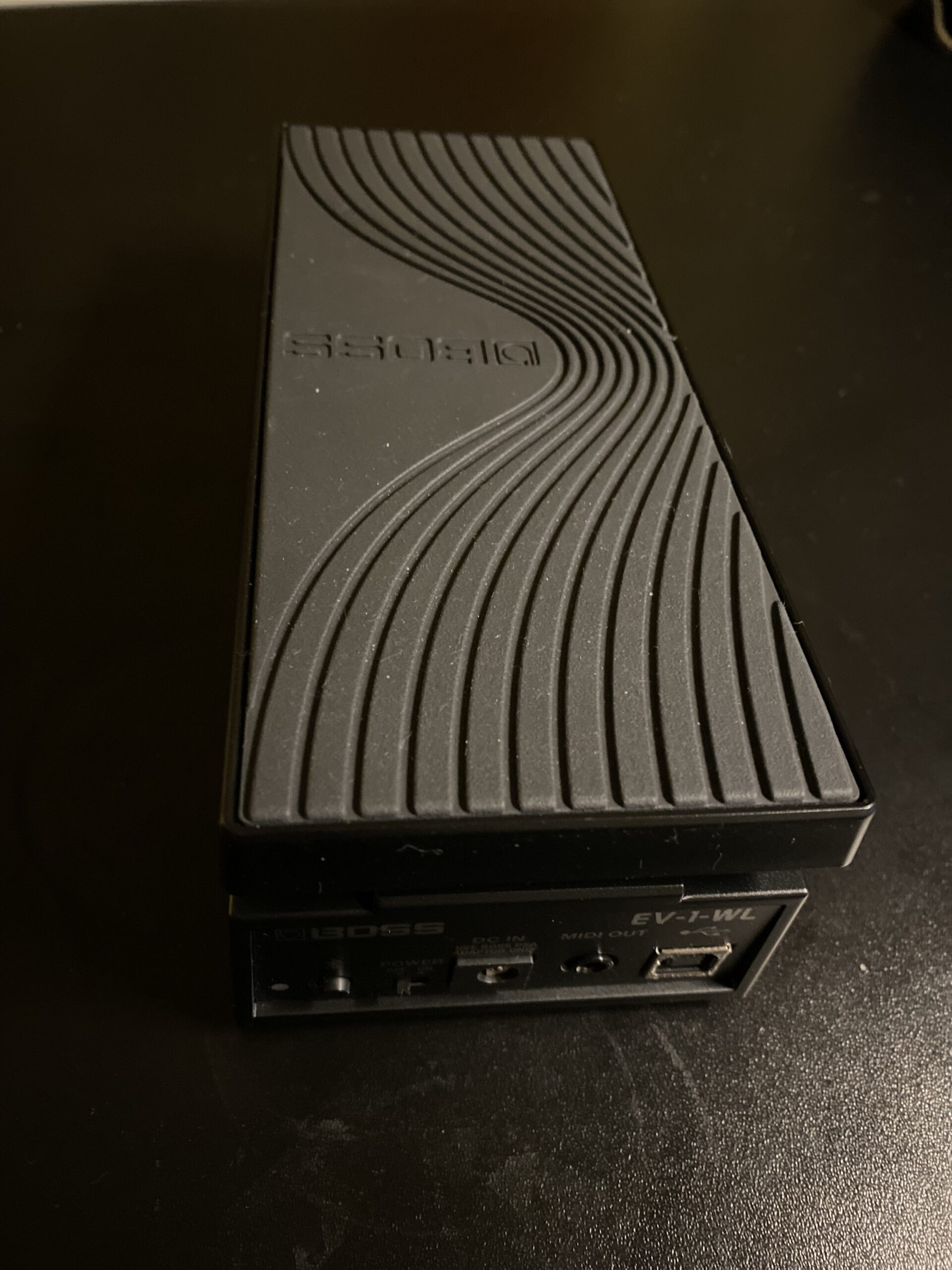 EV-1-WLはケーブルを減らせて最高 | 無理ない暮らし