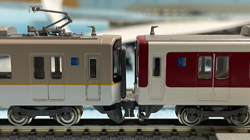 カプラーを交換して編成を美しく！そして幌もリアルに - 遅咲き鉄道