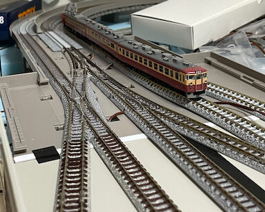 本線（メイン周回）レイアウト開通！ - 遅咲き鉄道模型の道