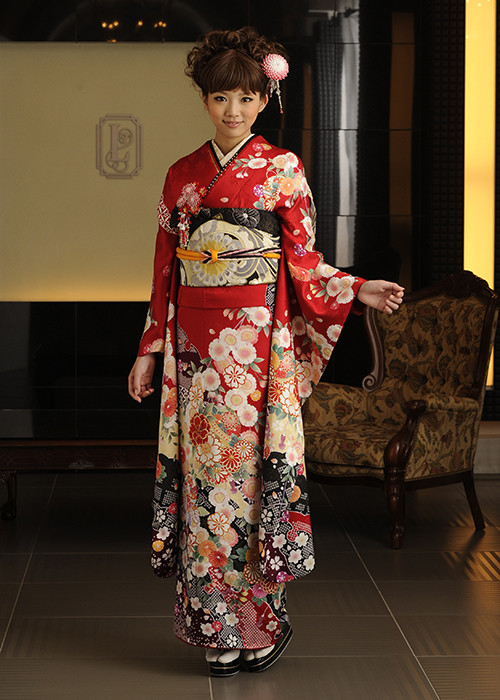 アミブライダルの振袖 /赤色/古典/花柄/ 上品な古典系 振袖 | My振袖