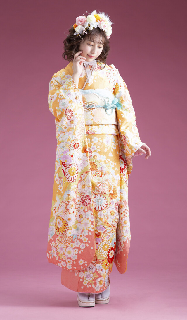 セゾンふりそで館の振袖 /オレンジ色/ピンク色/古典/菊柄/ 02731