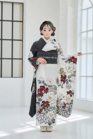 原田写真・フェアリーベルの振袖 /紺色/その他色/古典/牡丹柄/ 假屋崎