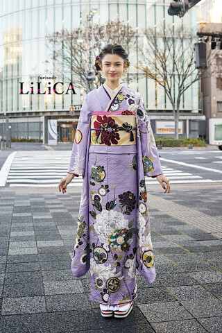 桜模様の振袖（紫）（ラベンダー） 紫・ラベンダー | Kimono Sienne 桜