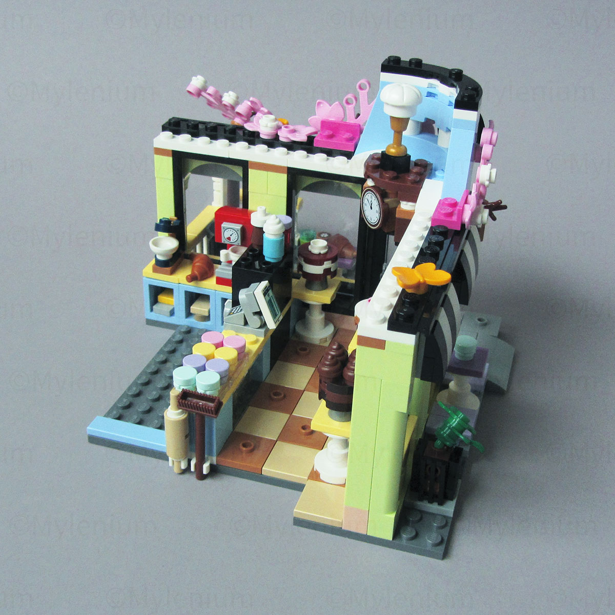 It's oh so Green! – LEGO Friends, Heartlake City Café (42618
