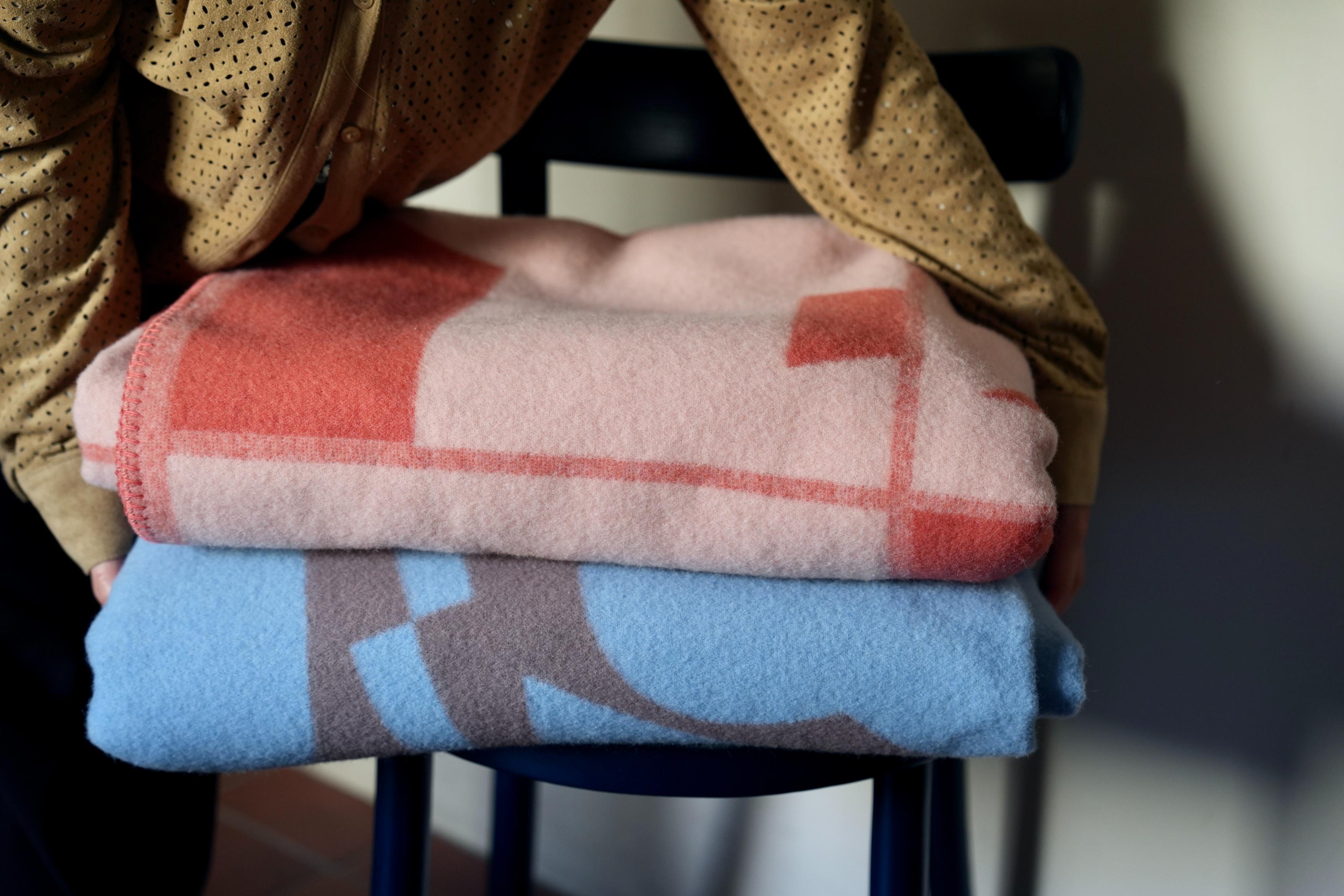 WOOL BLANKET：Giving – MYTONE