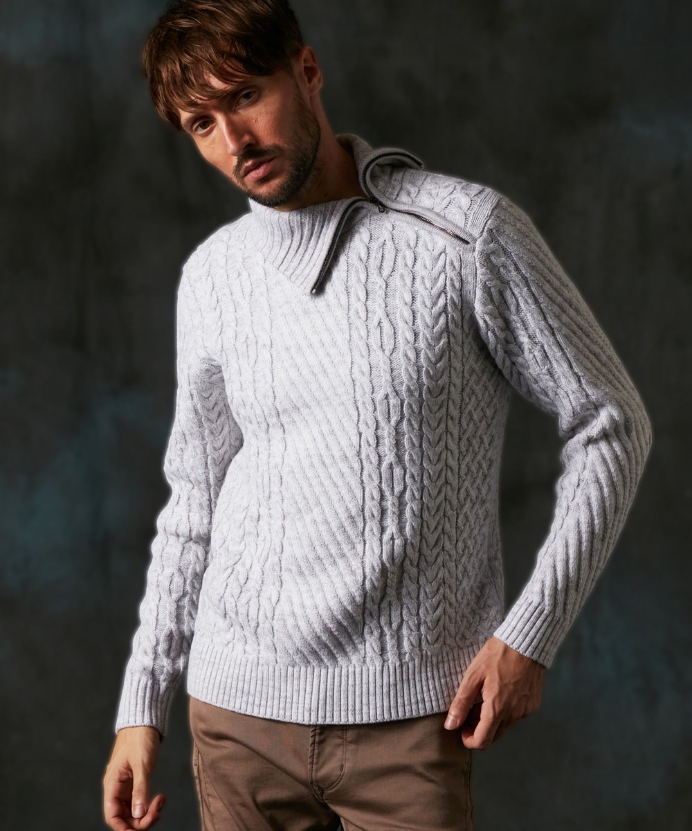 ケーブル編み衿ファスナータートルネックニット｜プルオーバー｜ニコル