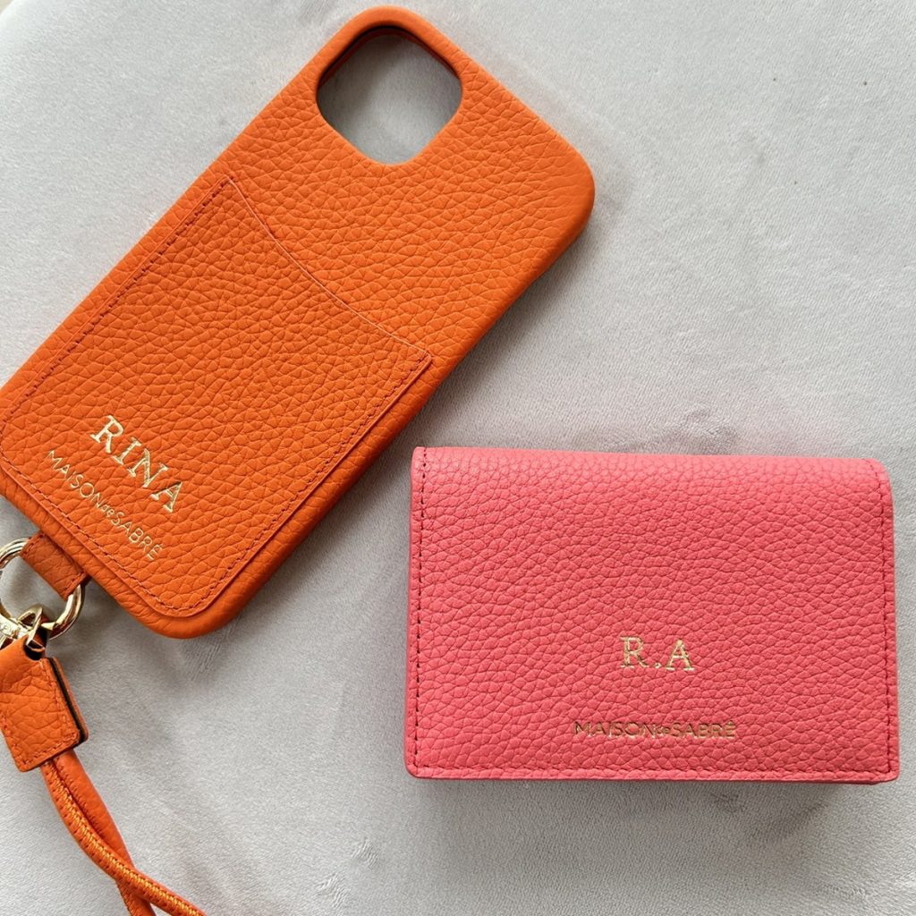 名品！名刺入れ＆スマホケース見つけた！オーストラリアのレザー