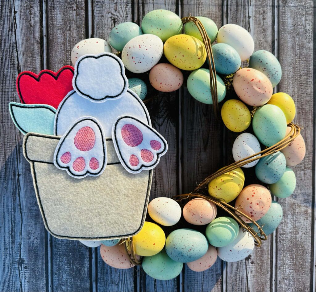 Large Flower Pot Bunny – Easter Feltie – 4 x 4, 5 x 7, 6 x 10 and