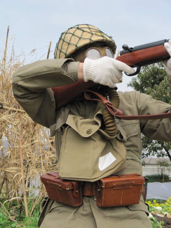 日本陸軍と同型の民間ガスマスク ～ 防空用防毒面・団用一号甲型 (実物