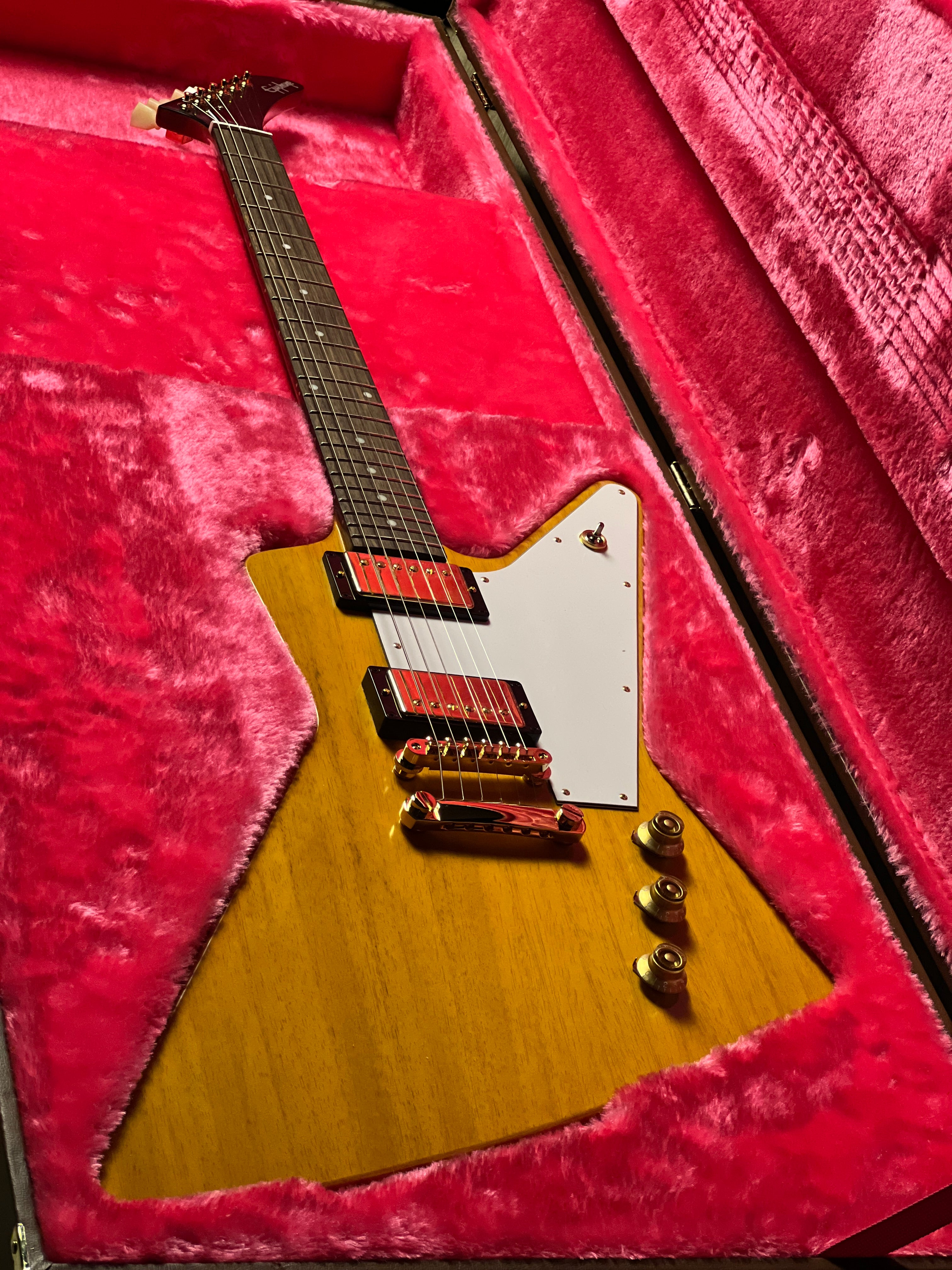 Epiphone 1958 Korina Explorer in Aged Natural (White Pickguard