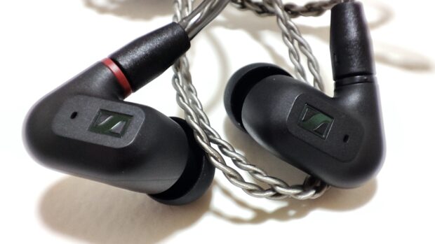 レビュー】ゼンハイザー IE200｜軽快なリズムと透明感ある音色 - 鍋