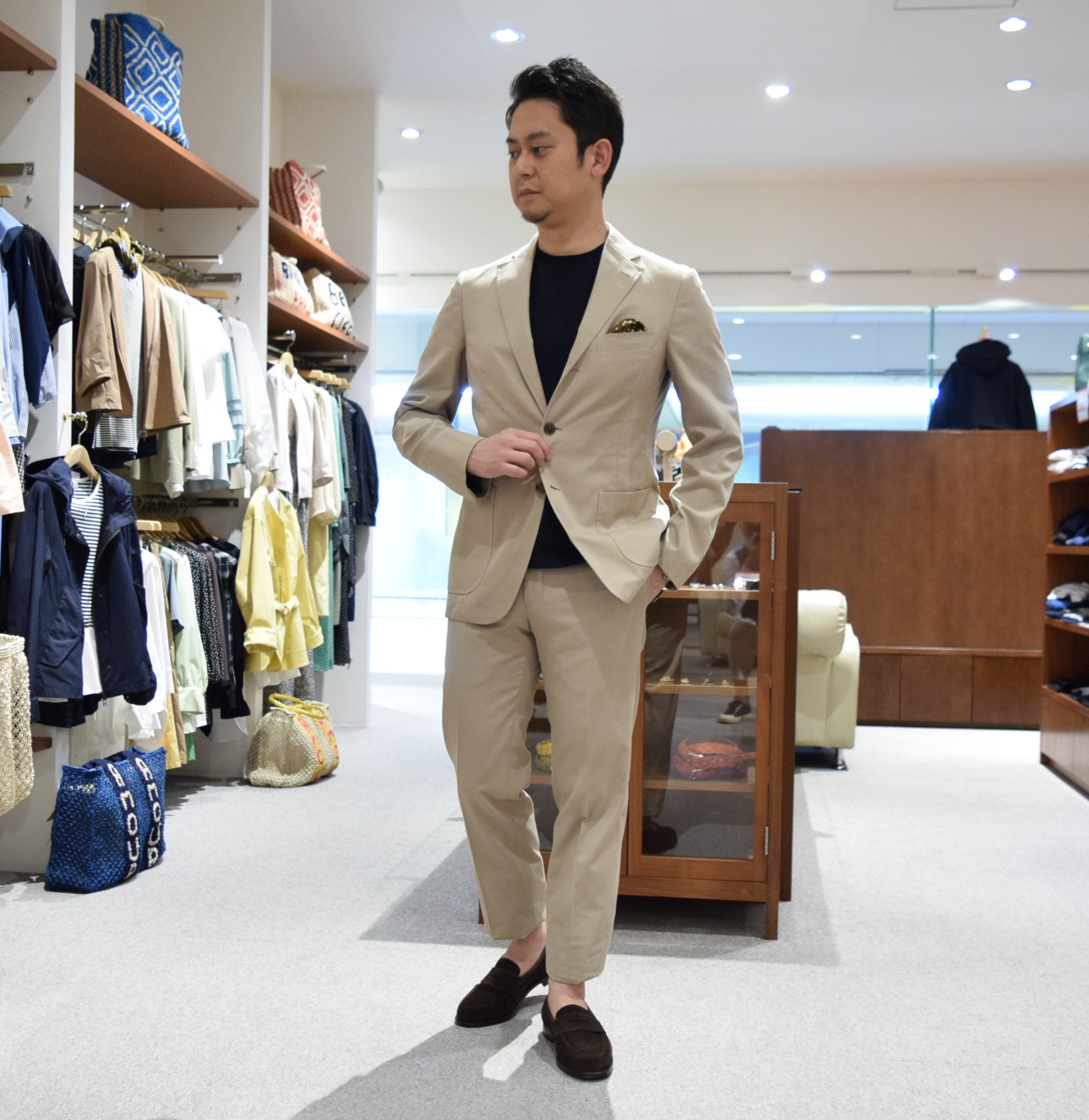 Ernest エルネスト ベージュ リネンスーツ サイズ46 ベージュスーツ