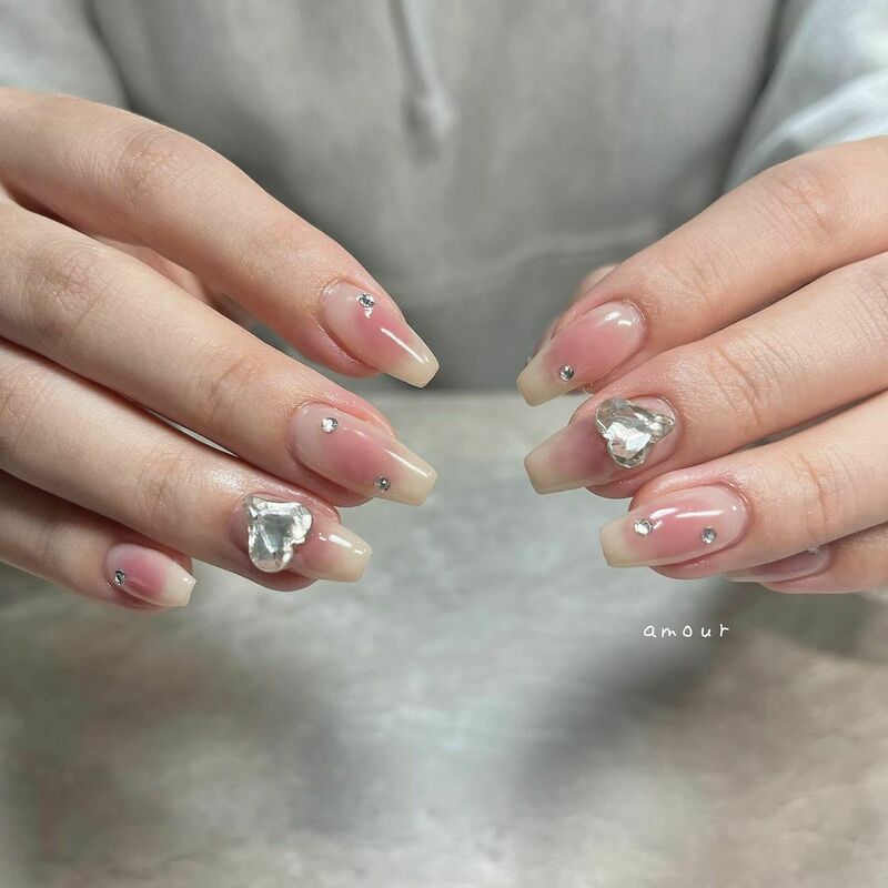 セルフ】簡単にできるネイルパーツの付け方は？必要なアイテムと取れ