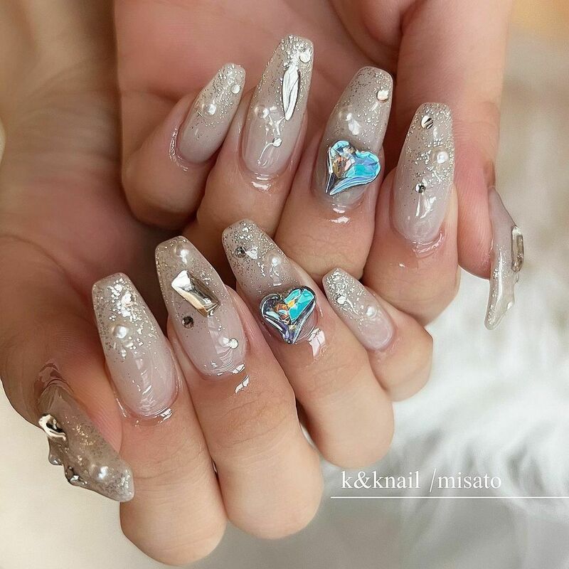 セルフ】簡単にできるネイルパーツの付け方は？必要なアイテムと取れ