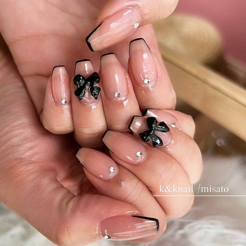 大人可愛い《リボンネイル》15選！トレンドの3Dパーツや手書きアート