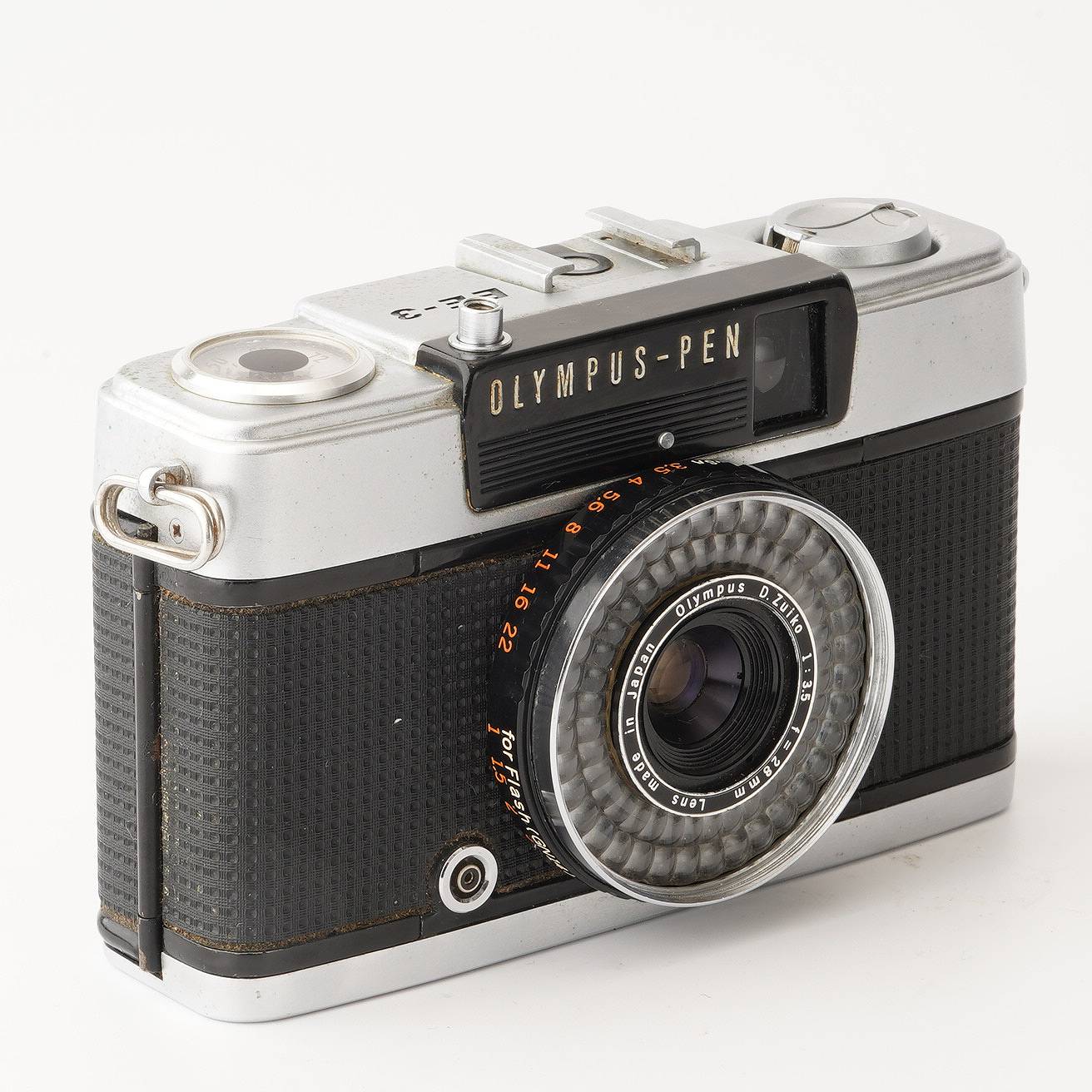 オリンパス Olympus PEN EE 3 / D.Zuiko 28mm F3.5 フラッシュ