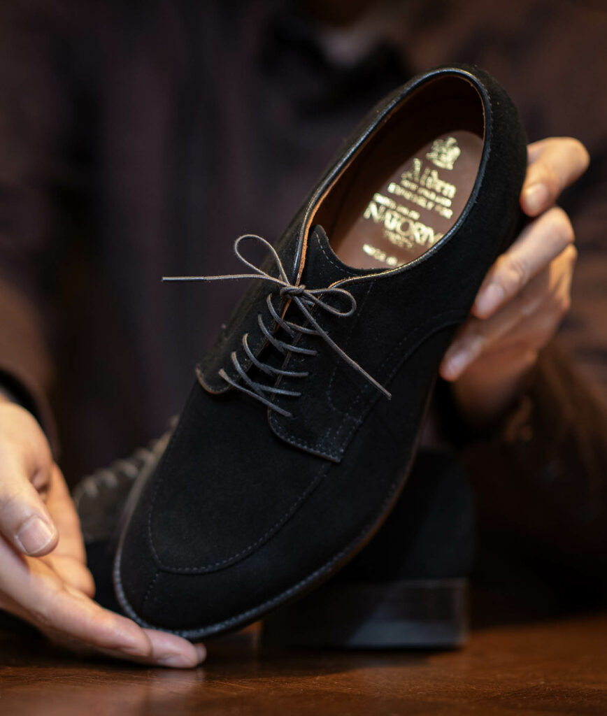 オールデン 54357 別注Vチップ カーフスウェード Black | Shoes Salon