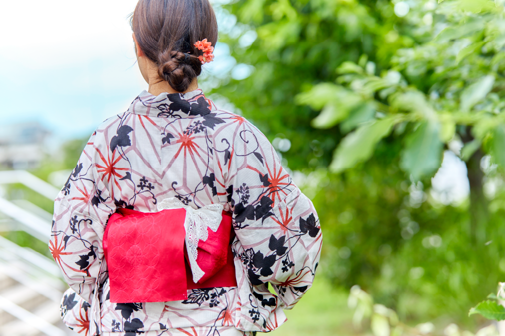今年こそ着たい！大人女子に贈る浴衣ノススメ ｜ Watashi zoro-e
