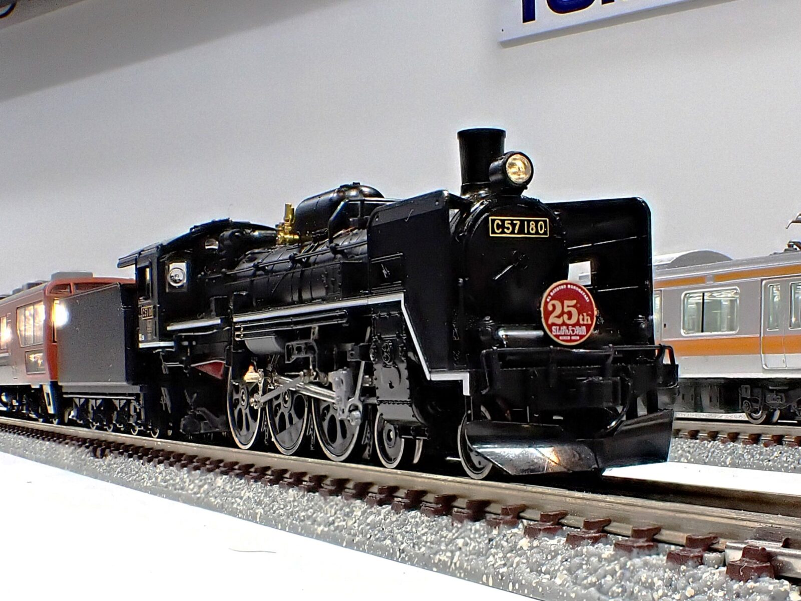 C57形蒸気機関車（180号機） 品番：2011 鉄道模型 TOMIX(トミックス