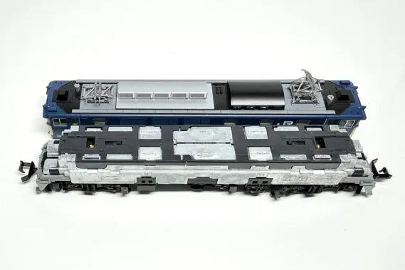 EF64 1000番代 後期型 JR東日本仕様が入線しました。 TOMIX 7113 EF64