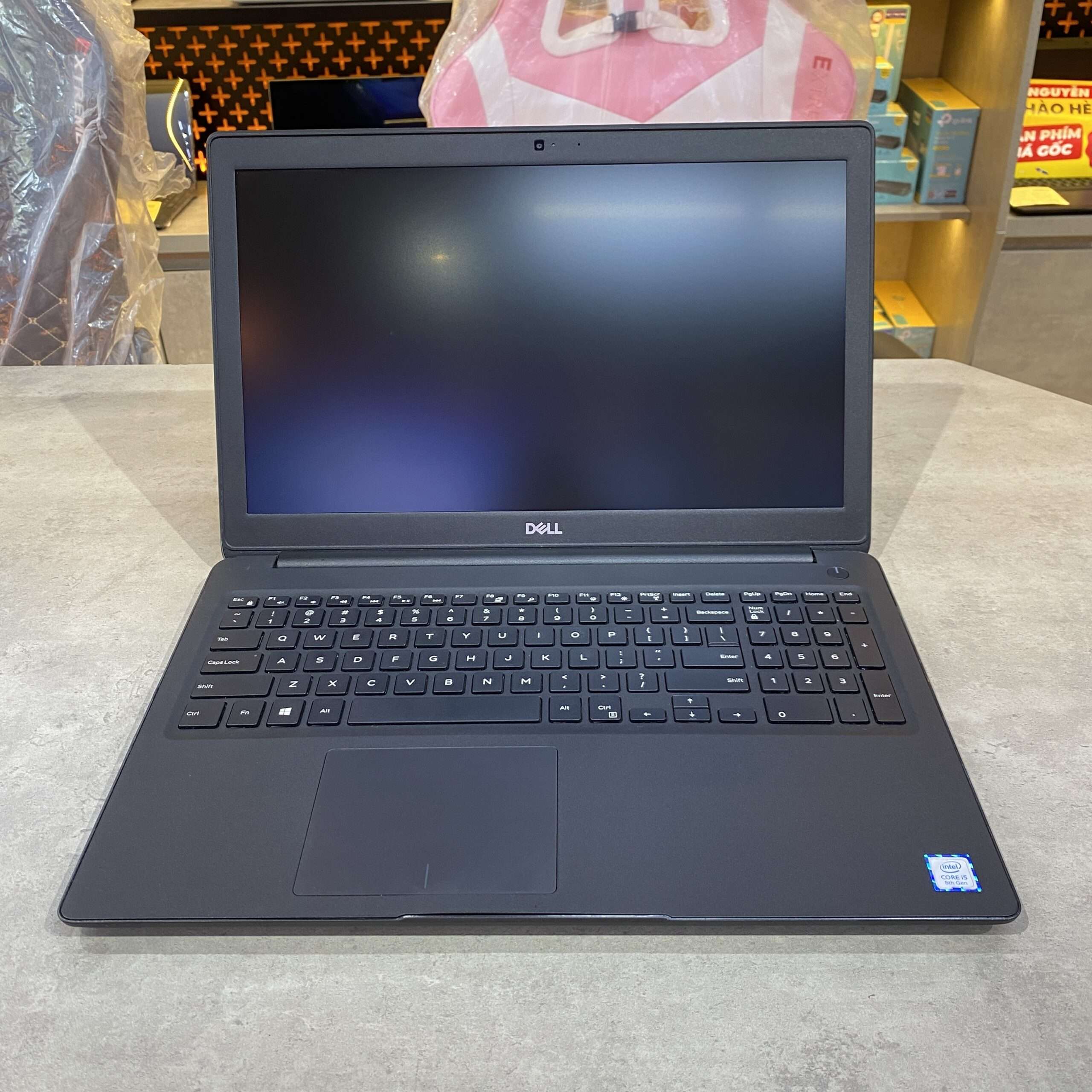 Dell Latitude 3500 (i3-8250U/ Ram 8GB/ SSD 256GB/ 15.6