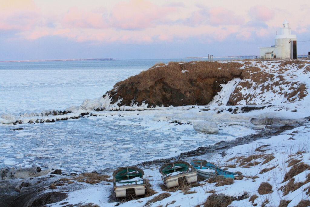 納沙布岬｜観光情報｜根室市観光協会オフィシャルサイト｜朝日に