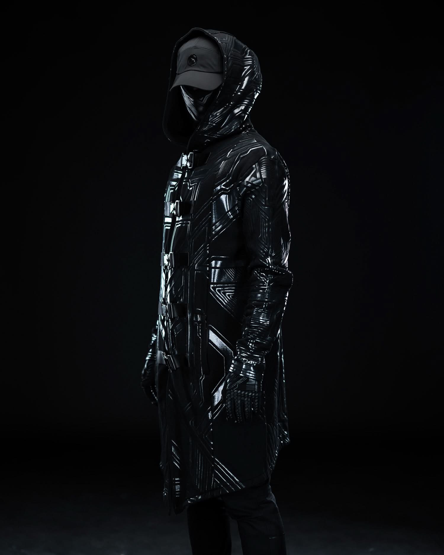 BLACK ON BLACK ZYPHR 2 FUTURISTIC TECHWEAR MANTLE