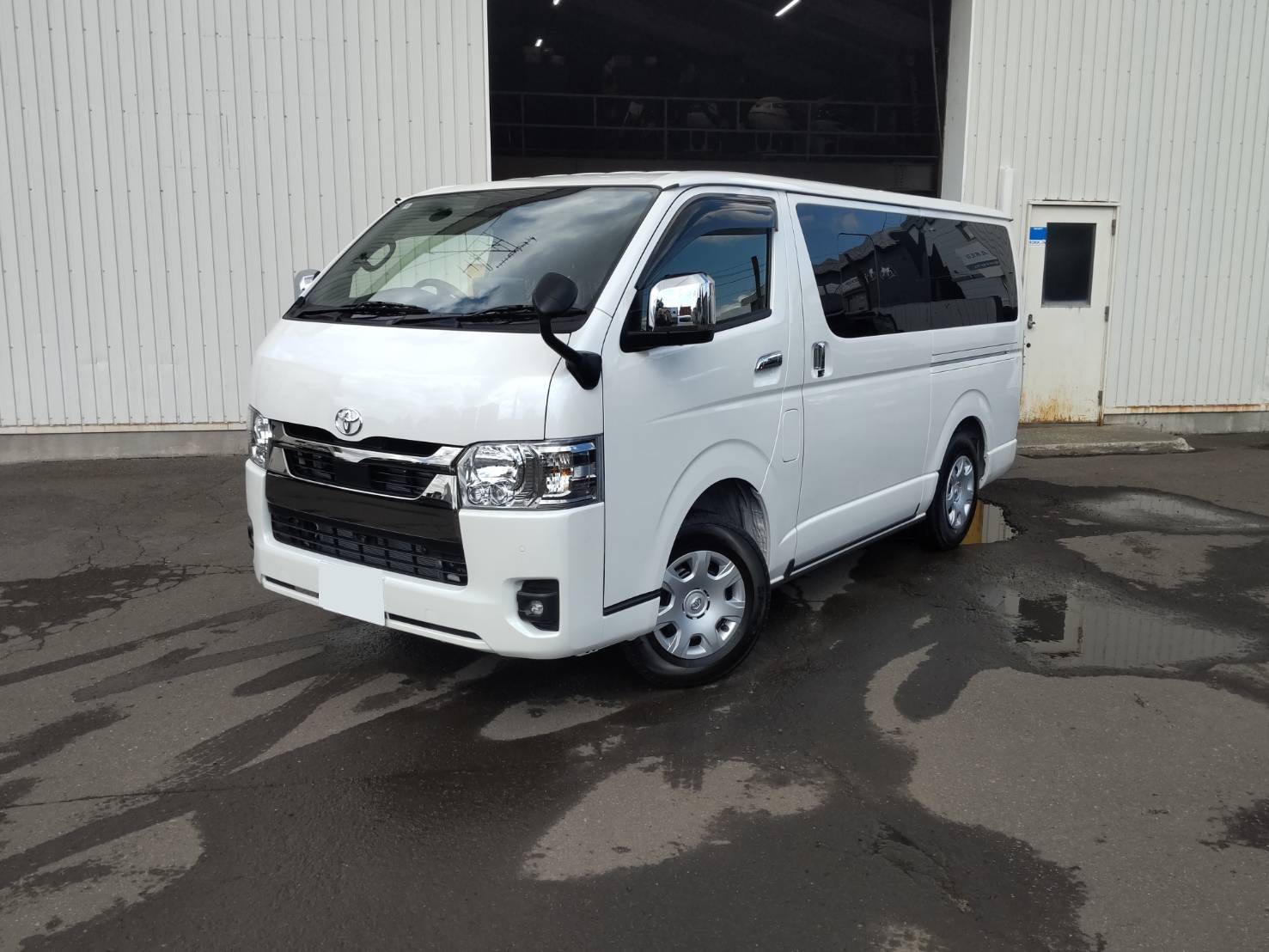 NEEDSBOX P-type3改ハイエースV S-GL DARK PRIMEⅡディーゼル4WD