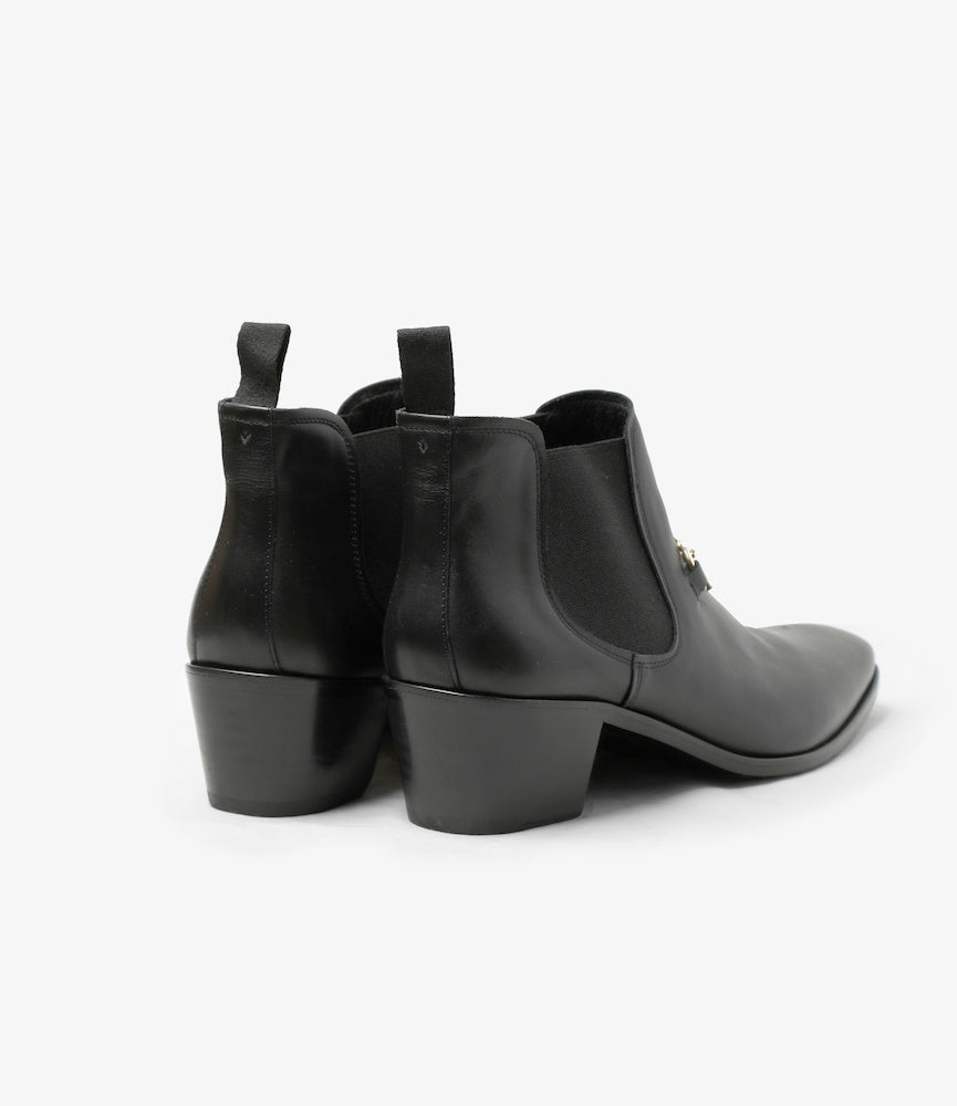 Tassel Bit Heeled Chelsea Boot – Black | Needles | Nepenthes London