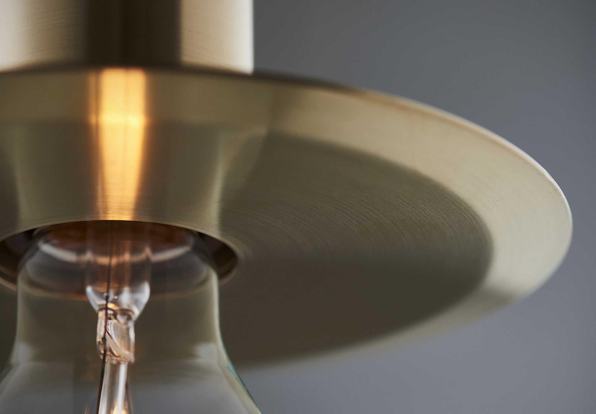 ニューライトポタリー】bullet flat shade/190/brass Bullet flat