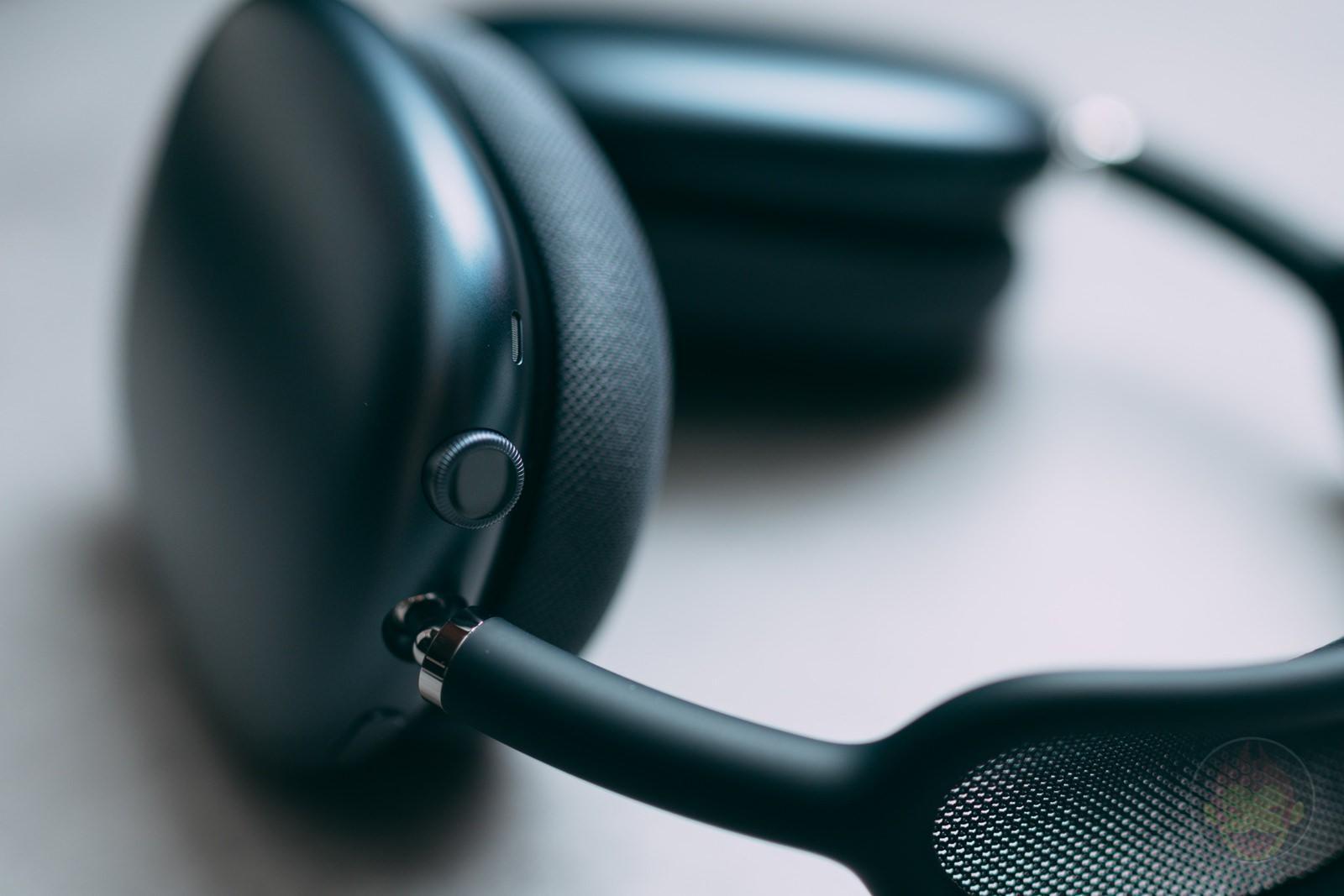 Lightningケーブルに耐えられず──AirPods Max買い替えで地味な