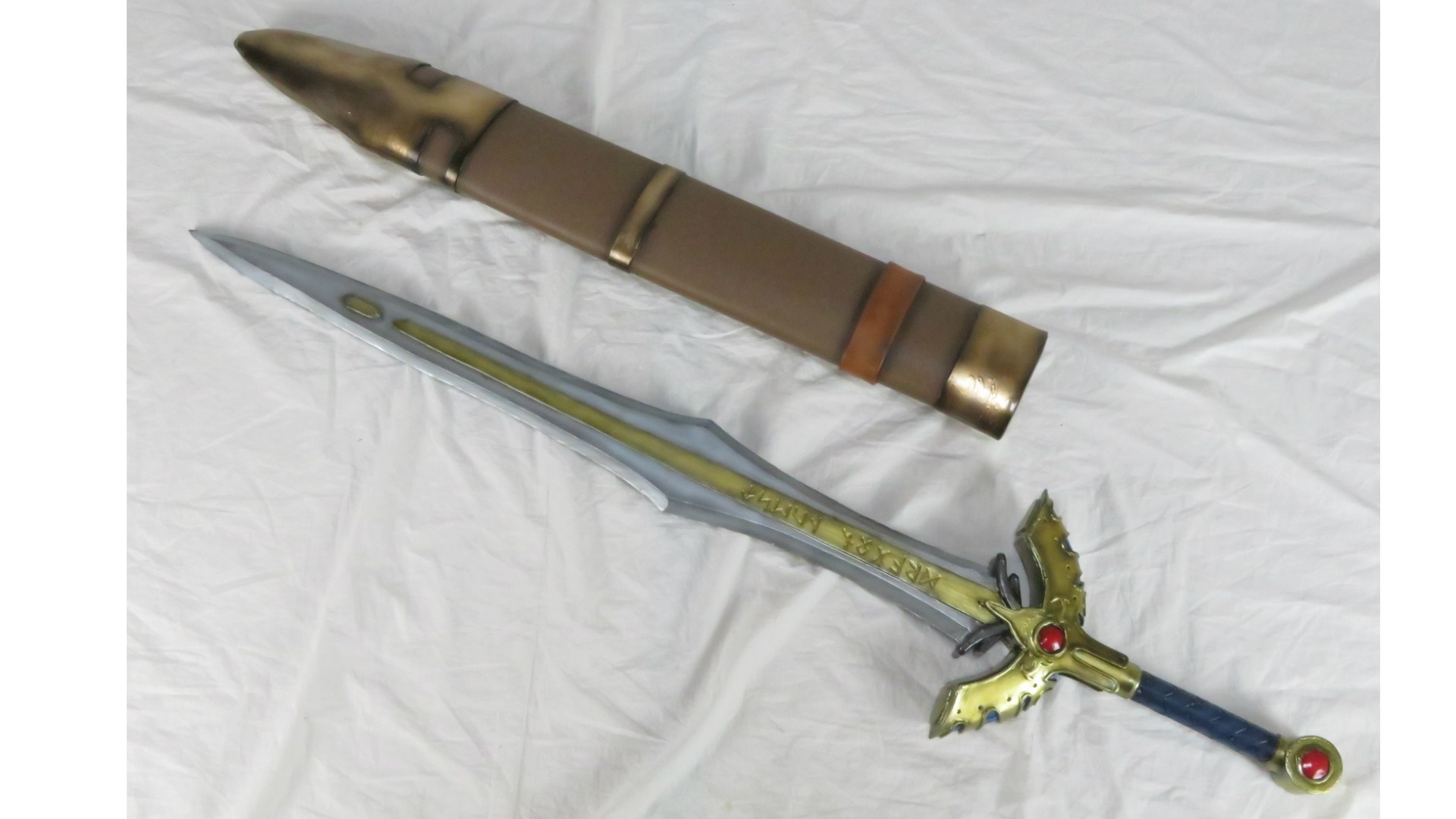 ドラクエのロトの剣の作り方 型紙付きで誰でも簡単に同じ物が作れます